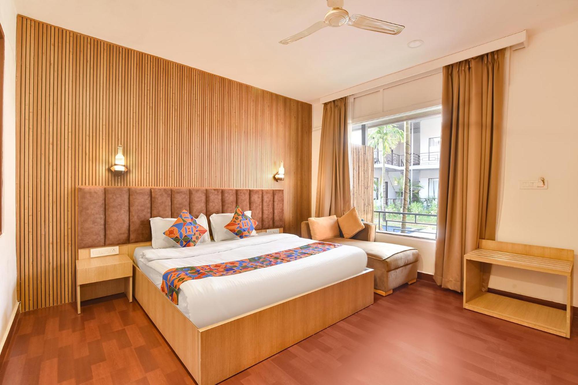 Fabhotel Morjim Bliss - 500M From Morjim Beach Zewnętrze zdjęcie